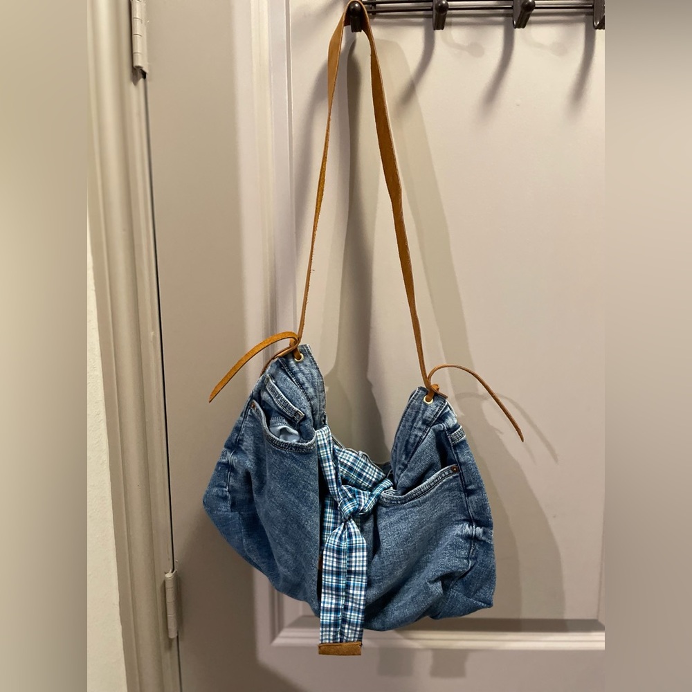 Upcycled Jean purse.